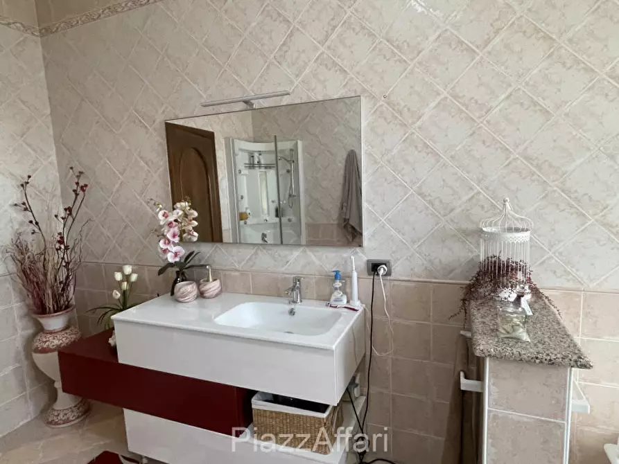 Immagine 26 di Casa indipendente in vendita  in Via Giuseppe Garibaldi a Correzzola