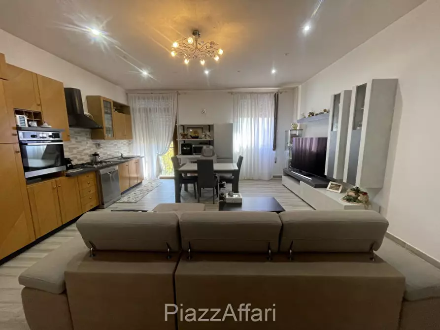 Immagine 32 di Casa indipendente in vendita  in Via Giuseppe Garibaldi a Correzzola