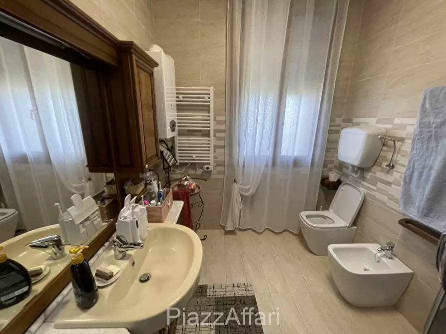 Immagine 46 di Casa indipendente in vendita  in Via Giuseppe Garibaldi a Correzzola