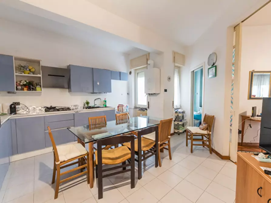 Immagine 11 di Appartamento in vendita  in Via Pietro Maroncelli a Pescara