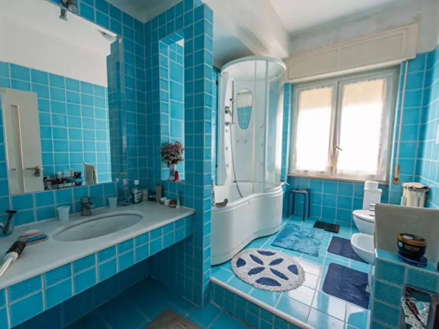 Immagine 23 di Appartamento in vendita  in Via Pietro Maroncelli a Pescara