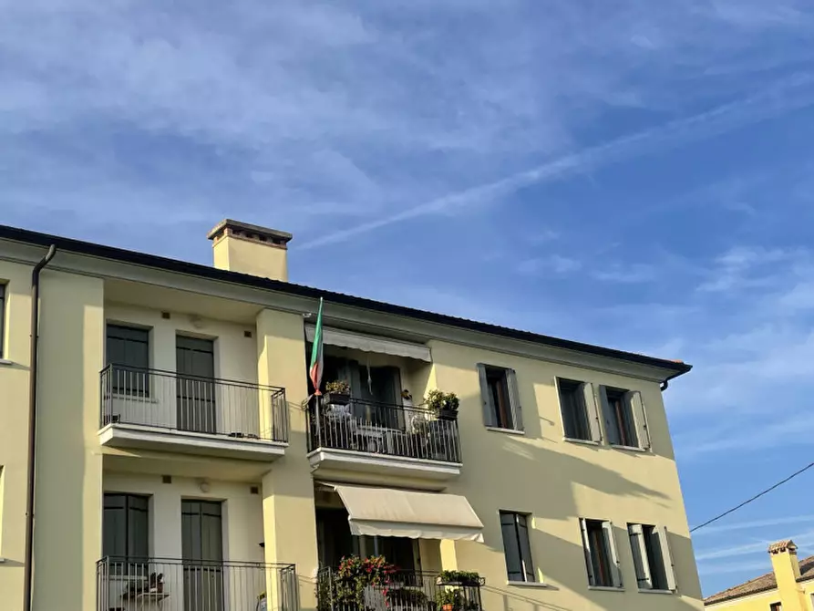 Immagine 1 di Appartamento in vendita  in Via Quattro Novembre a Pieve Del Grappa