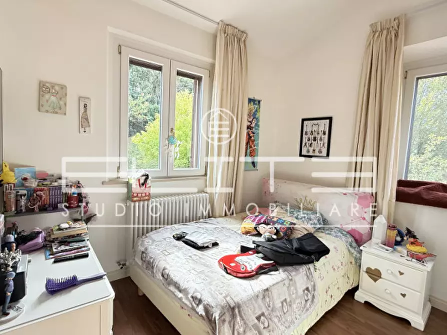 Immagine 13 di Villa in vendita  a Ancona