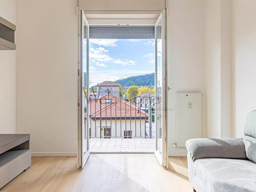 Immagine 5 di Appartamento in affitto  a Tavernerio