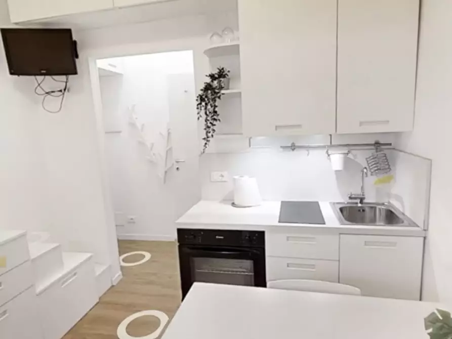 Immagine 8 di Monolocale in vendita  in Via Patriarcato a Padova