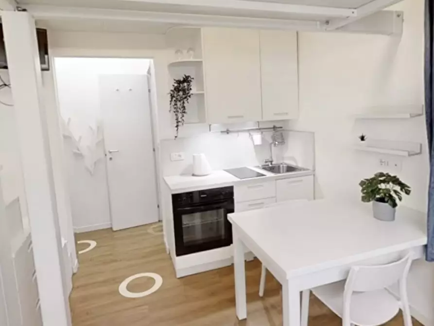 Immagine 13 di Monolocale in vendita  in Via Patriarcato a Padova