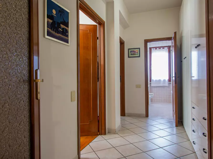 Immagine 9 di Appartamento in vendita  a Prato