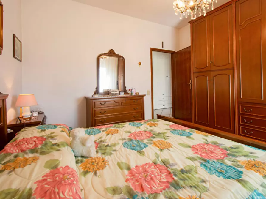 Immagine 15 di Appartamento in vendita  a Prato