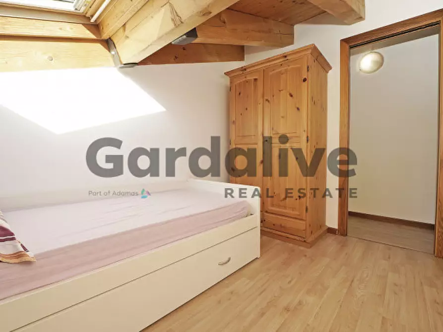 Immagine 18 di Appartamento in vendita  in Via Giulio Cesare 2 a Desenzano Del Garda