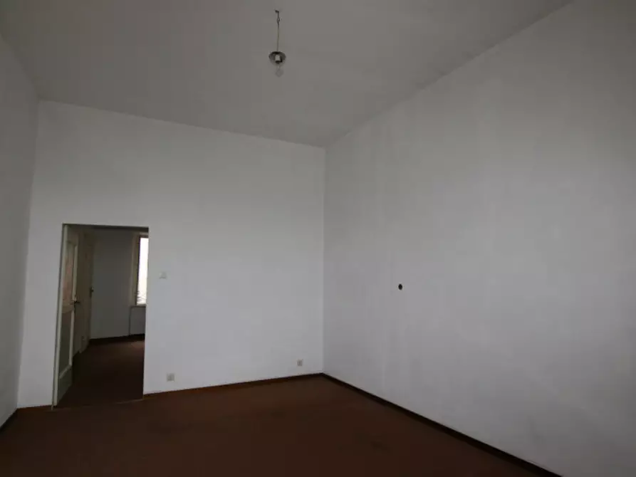 Immagine 19 di Appartamento in vendita  a Sinalunga