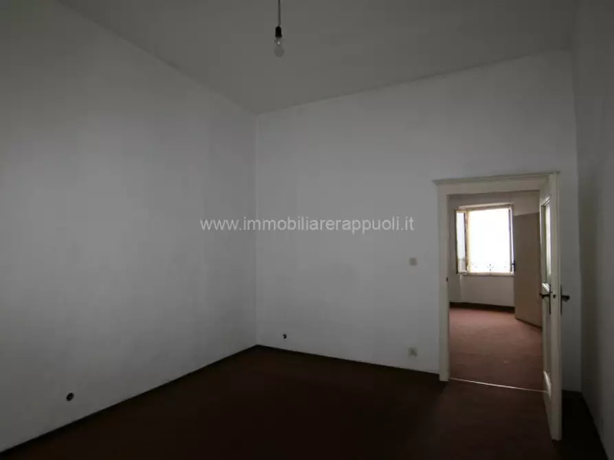 Immagine 25 di Appartamento in vendita  a Sinalunga