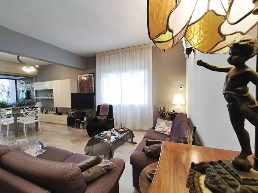 Immagine 7 di Villa in vendita  in Via Gorizia a San Lazzaro Di Savena