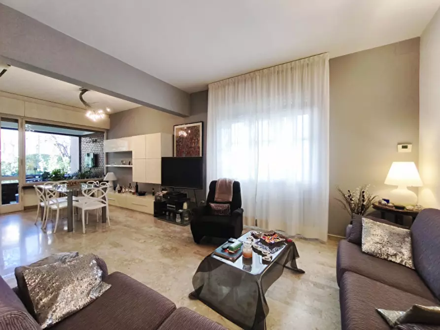 Immagine 9 di Villa in vendita  in Via Gorizia a San Lazzaro Di Savena