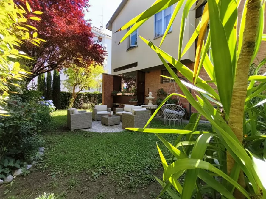 Immagine 55 di Villa in vendita  in Via Gorizia a San Lazzaro Di Savena