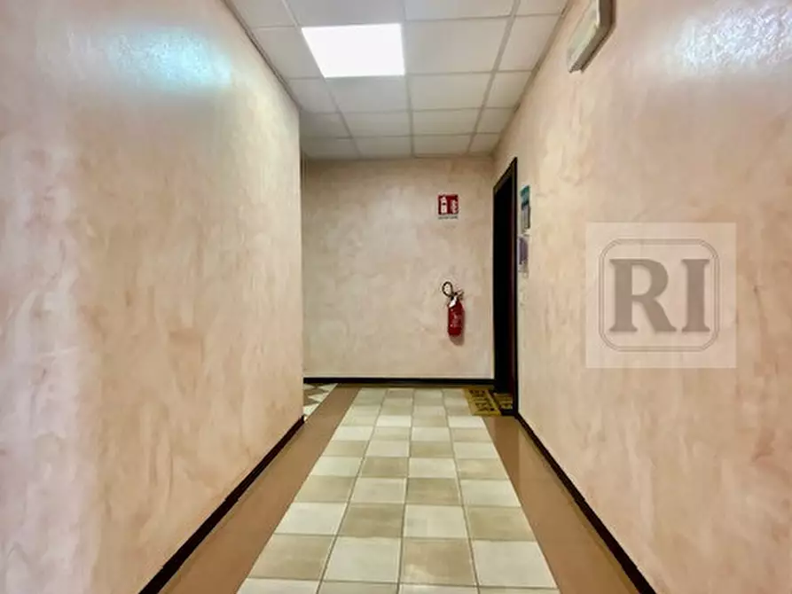 Immagine 9 di Ufficio in affitto  a Padova