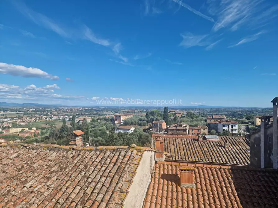 Immagine 3 di Appartamento in vendita  a Sinalunga