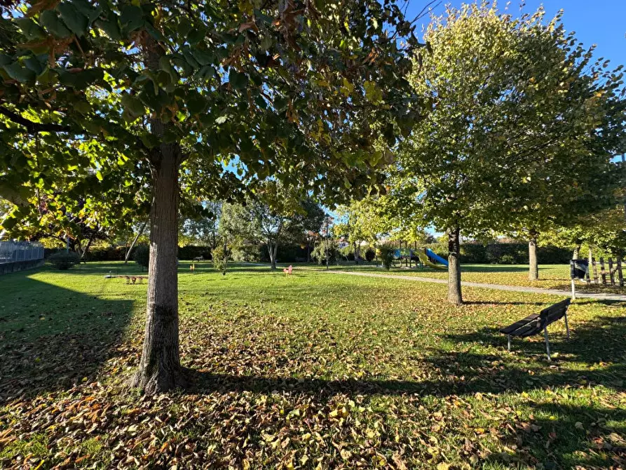 Immagine 12 di Villa in vendita  in VIA. GAETANO DONIZETTI N.9 a Calvisano