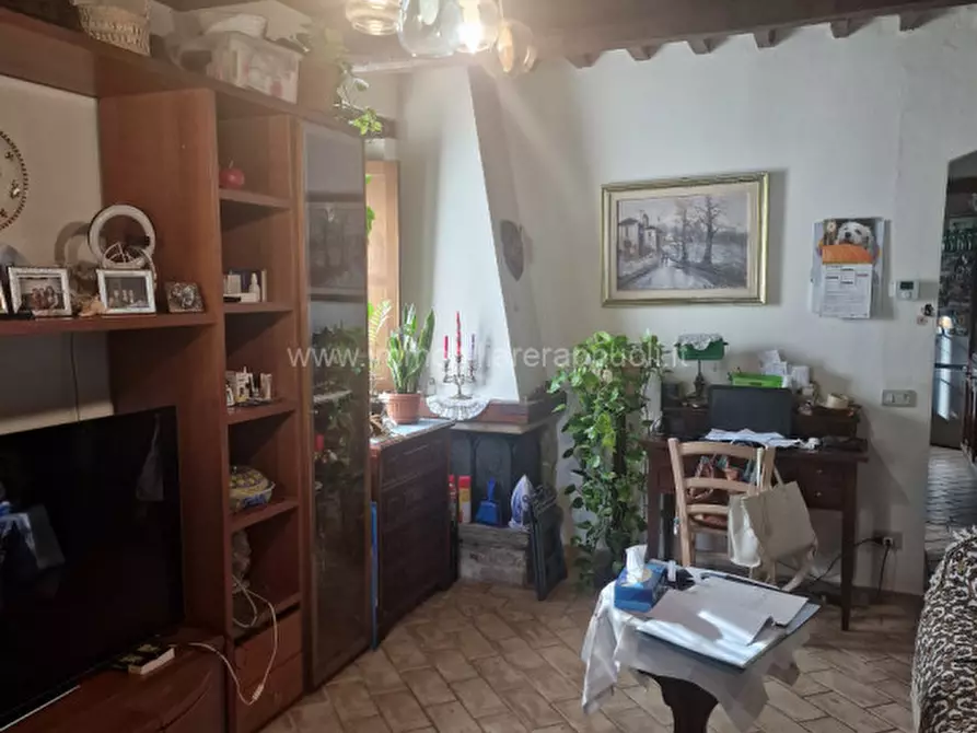 Immagine 2 di Villetta a schiera in vendita  a Sinalunga