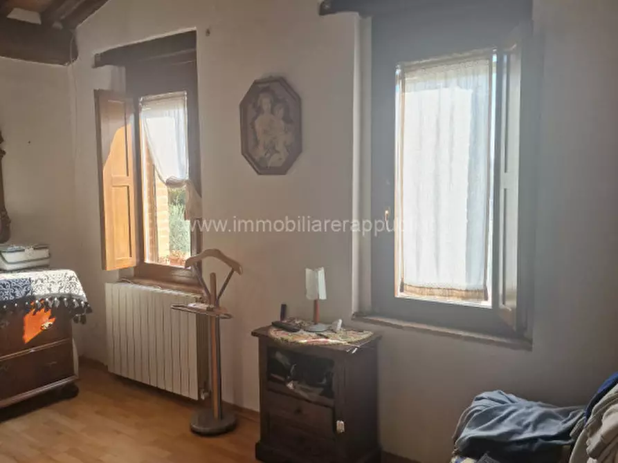 Immagine 15 di Villetta a schiera in vendita  a Sinalunga