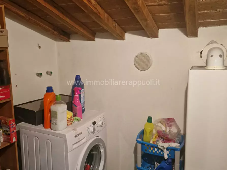 Immagine 21 di Villetta a schiera in vendita  a Sinalunga