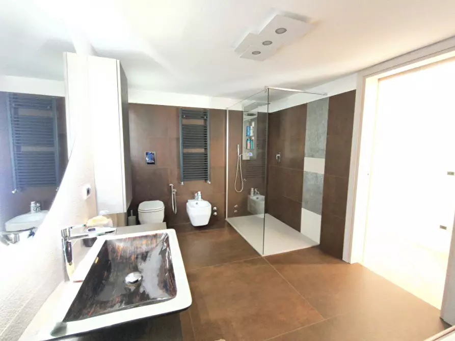 Immagine 10 di Casa bifamiliare in vendita  in Via Vincenzo Bellini a Montegrotto Terme