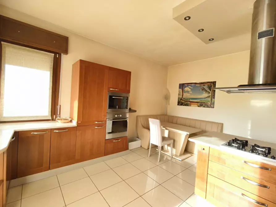 Immagine 18 di Casa bifamiliare in vendita  in Via Vincenzo Bellini a Montegrotto Terme