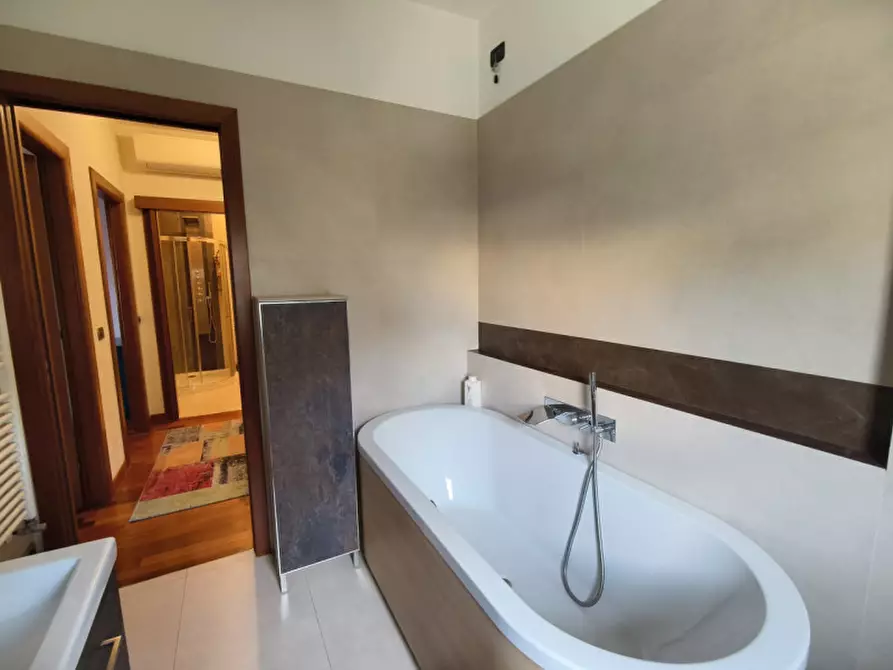 Immagine 23 di Casa bifamiliare in vendita  in Via Vincenzo Bellini a Montegrotto Terme