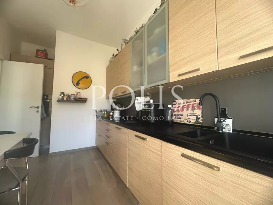 Immagine 10 di Appartamento in vendita  in Via Francesco Petrarca a Como