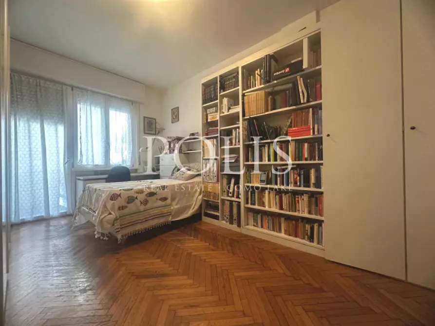 Immagine 12 di Appartamento in vendita  in Via Francesco Petrarca a Como