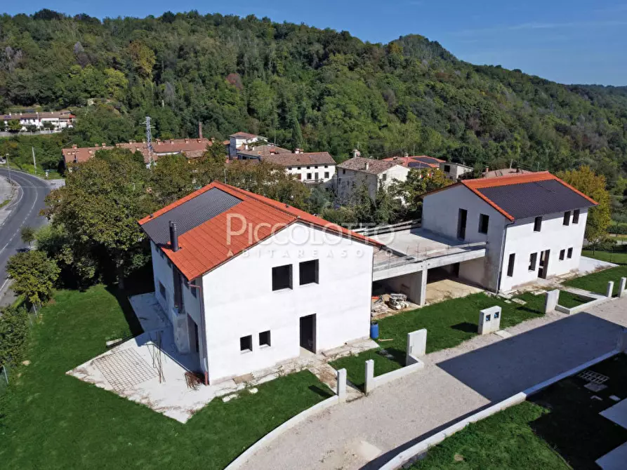 Immagine 8 di Appartamento in vendita  in Via Cannaregio a Castelcucco