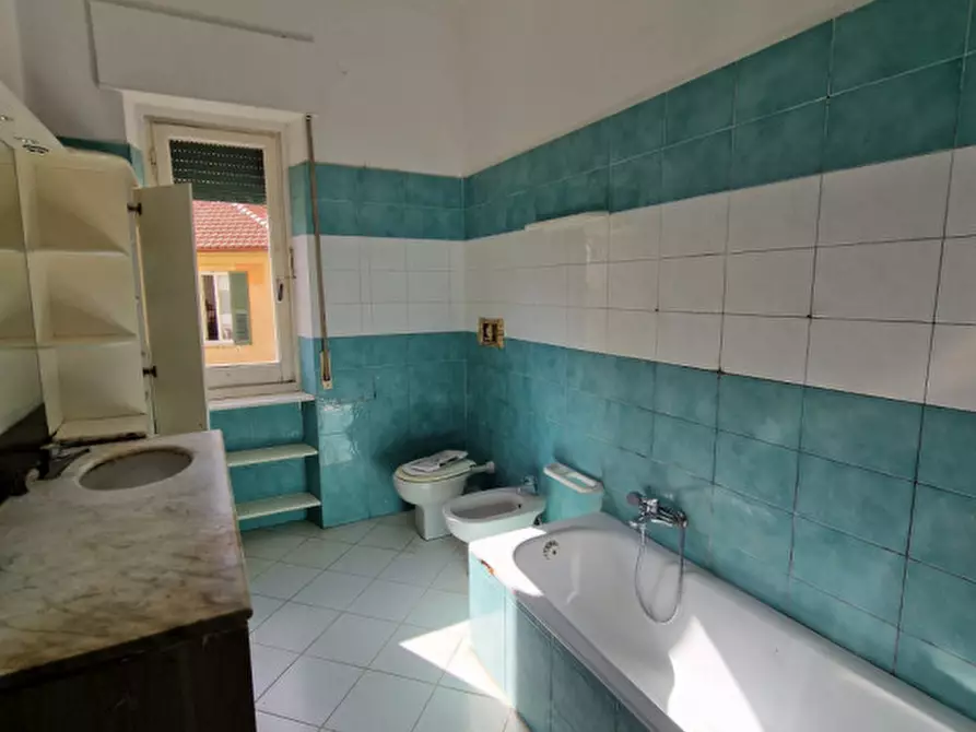 Immagine 16 di Appartamento in vendita  in Via Firenze a Rapallo