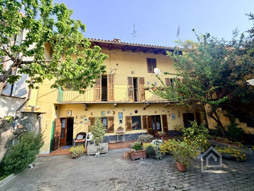 Immagine 1 di Casa indipendente in vendita  in Via Cairoli 35 a Chivasso
