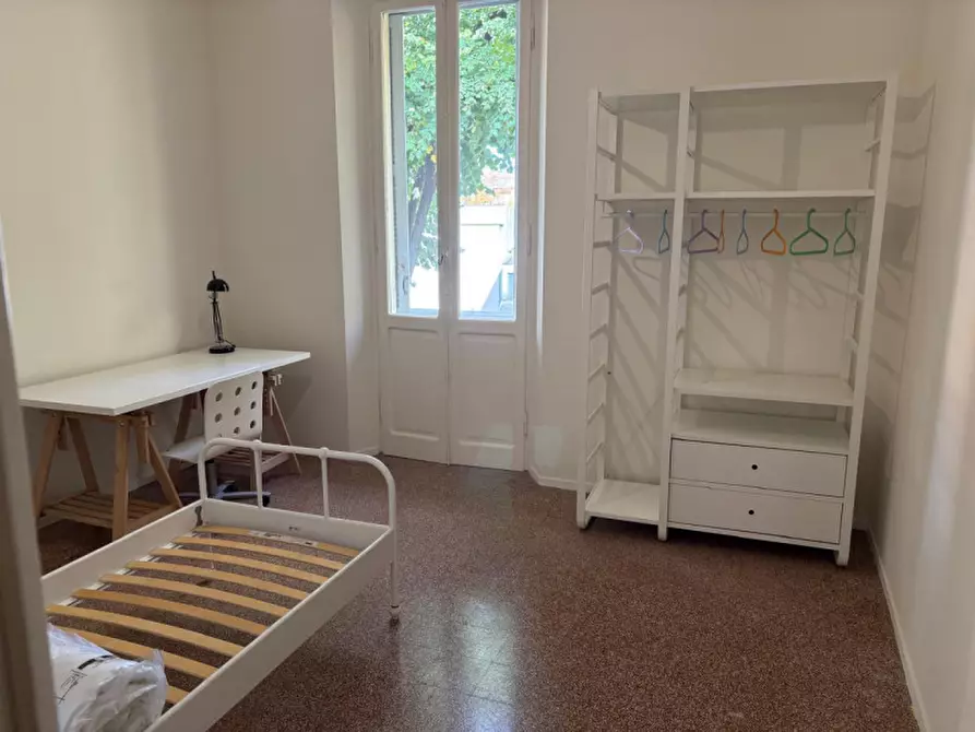 Immagine 6 di Camera in affitto  in Viale Caprera, 10 a Parma