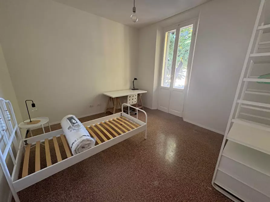 Immagine 8 di Camera in affitto  in Viale Caprera, 10 a Parma