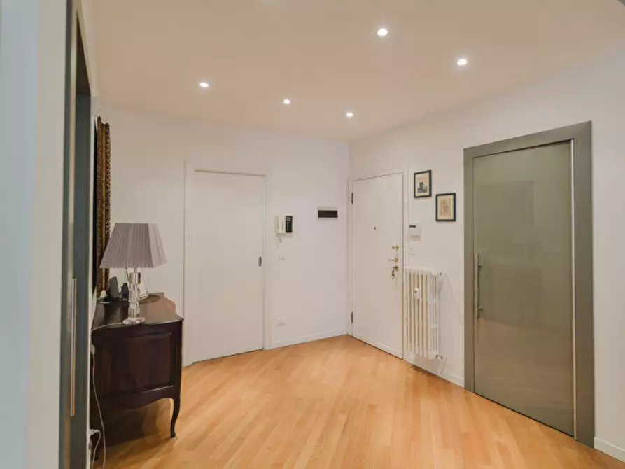 Immagine 8 di Appartamento in vendita  in Strada Luigi Carlo Farini, 71 a Parma