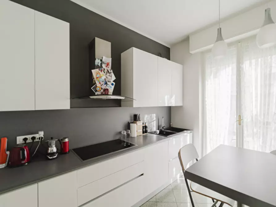 Immagine 11 di Appartamento in vendita  in Strada Luigi Carlo Farini, 71 a Parma