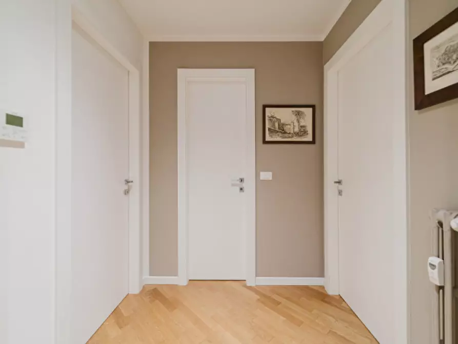 Immagine 17 di Appartamento in vendita  in Strada Luigi Carlo Farini, 71 a Parma