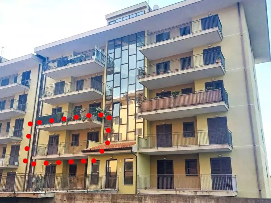 Immagine 1 di Appartamento in vendita  in Via Degli Argentieri Acesi, 6-12, 95024 Acireale CT, Italia a Acireale