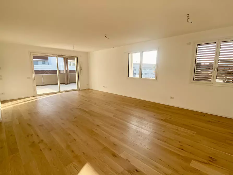 Immagine 8 di Attico in vendita  in via San Pio X 34/a a Castelfranco Veneto