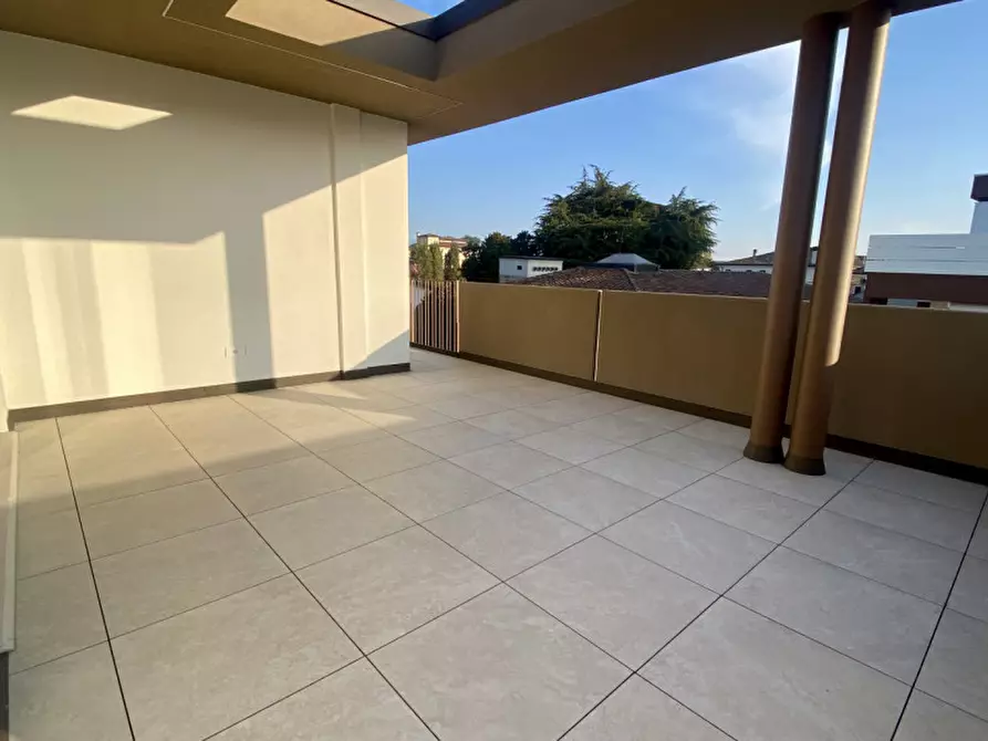 Immagine 11 di Attico in vendita  in via San Pio X 34/a a Castelfranco Veneto