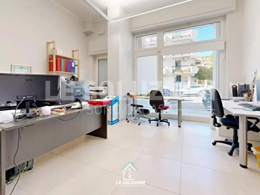 Immagine 4 di Ufficio in affitto  in Via Napoleone Bonaparte 17/D a Putignano