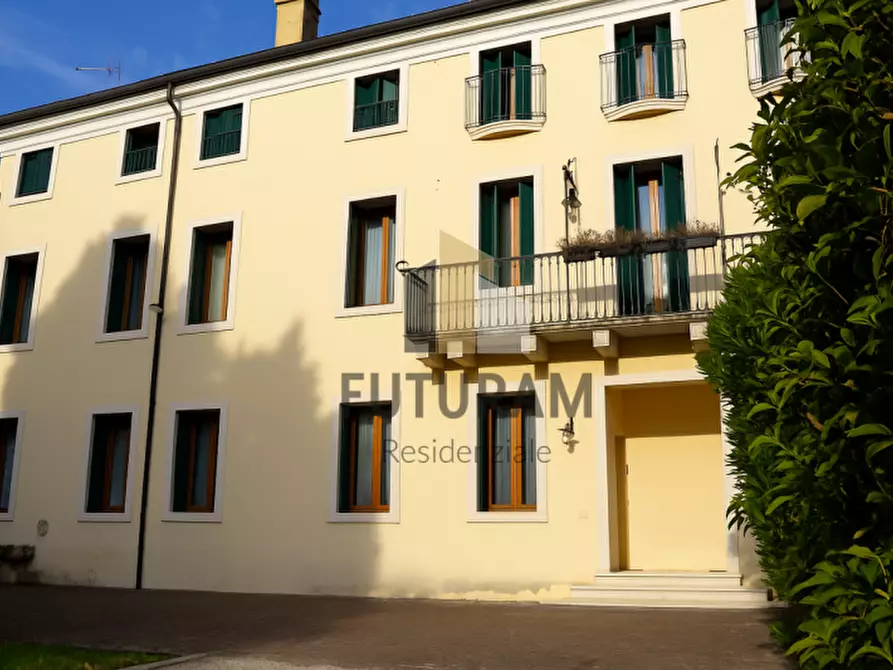 Immagine 2 di Appartamento in vendita  a Camisano Vicentino