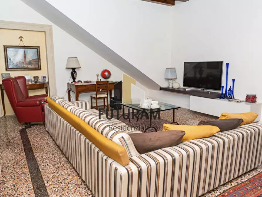 Immagine 11 di Appartamento in vendita  a Camisano Vicentino