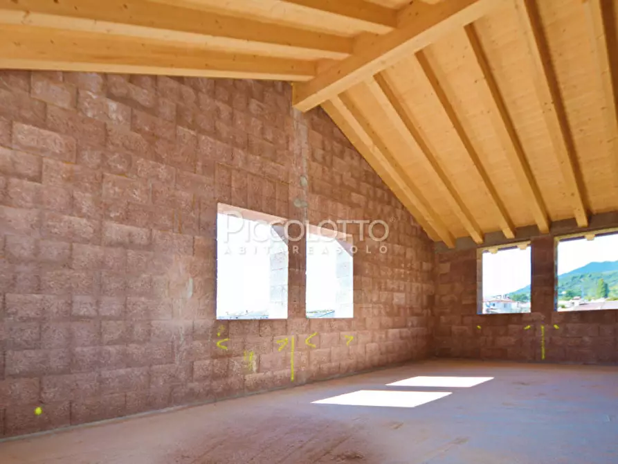 Immagine 3 di Appartamento in vendita  in Via Cannaregio a Castelcucco