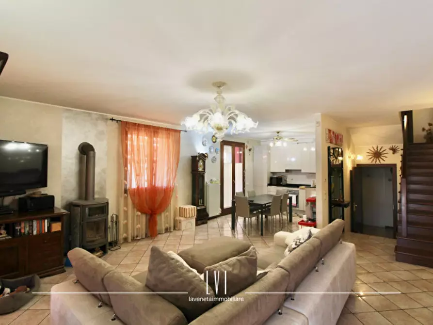 Immagine 3 di Casa bifamiliare in vendita  in via Isonzo 9 a San Donà Di Piave