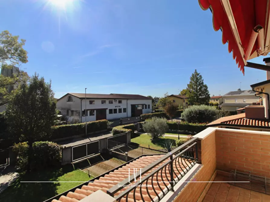 Immagine 21 di Casa bifamiliare in vendita  in via Isonzo 9 a San Donà Di Piave