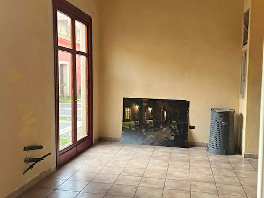 Immagine 4 di Negozio in affitto  a Quartu Sant'elena