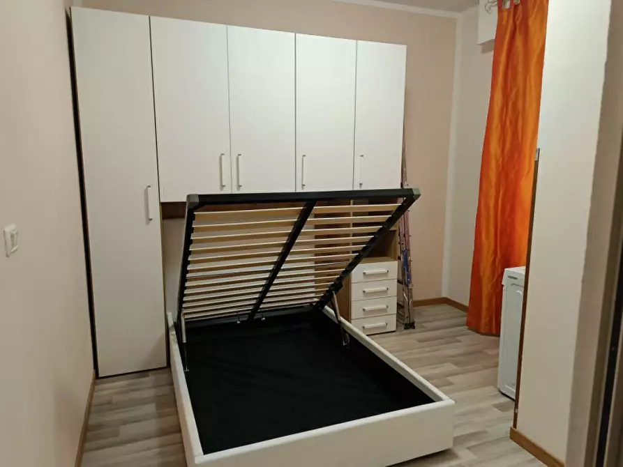 Immagine 3 di Appartamento in affitto  in Corso Giovane Italia a Casale Monferrato