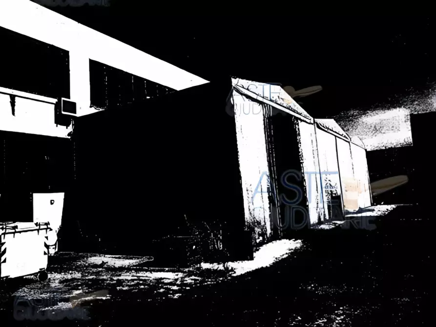 Immagine 3 di Attività commerciale in vendita  in Viale J. F. Kennedy, 113 a Scarperia E San Piero