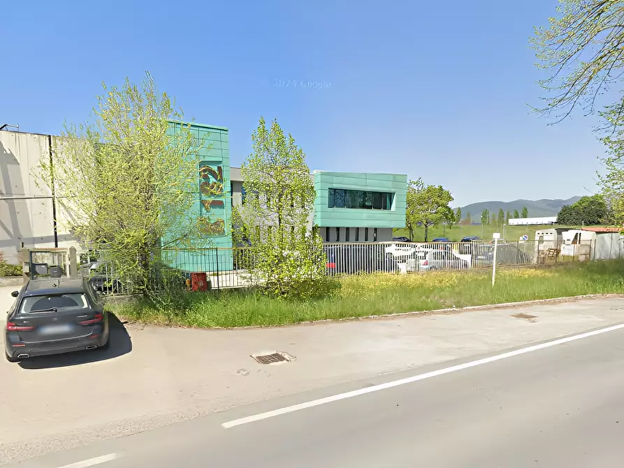 Immagine 4 di Attività commerciale in vendita  in Viale J. F. Kennedy, 113 a Scarperia E San Piero